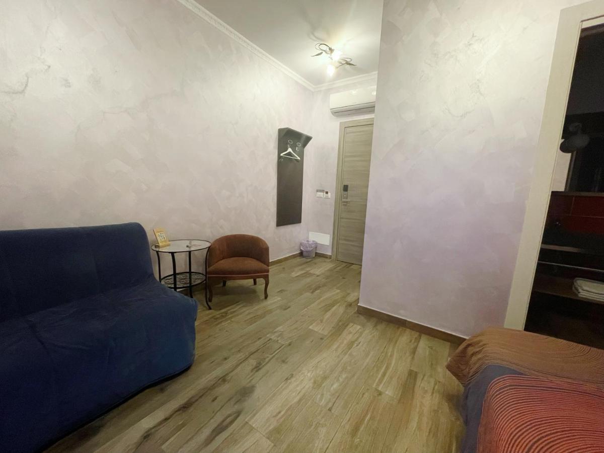 Iris Guest House Рим Екстериор снимка