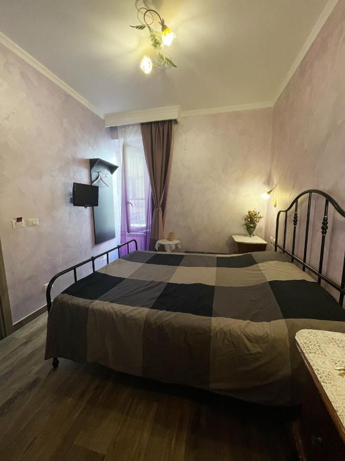 Iris Guest House Рим Екстериор снимка